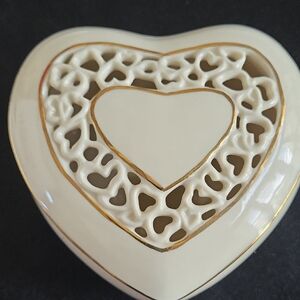 Lenox Heart Pierced Decorative Trinket/Jewelry Box 3 1/2 "